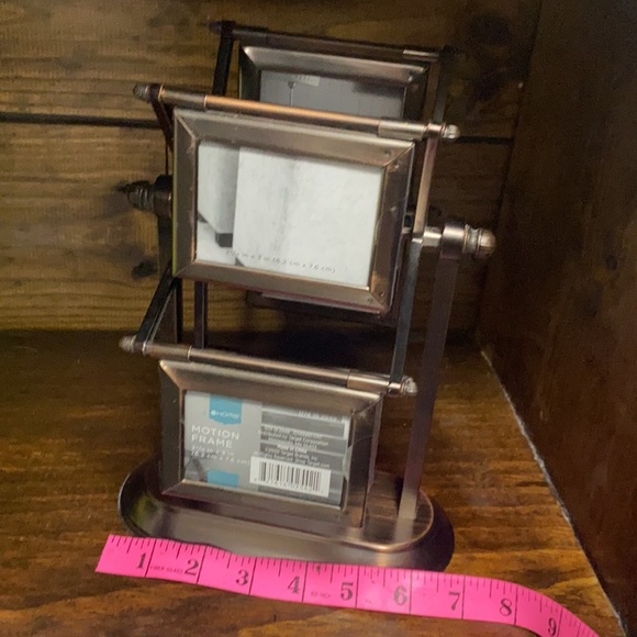 Motion Frame - Picture 5 of 5